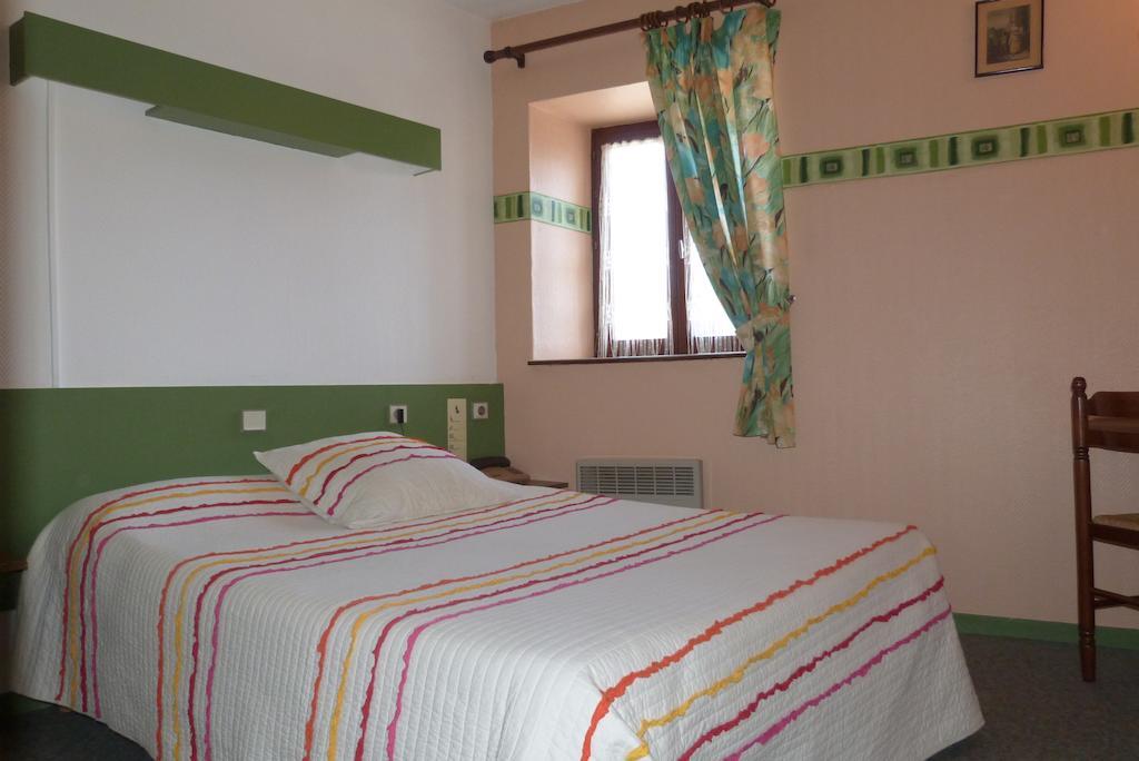 Hotel Du Donjon Champlitte-et-le-Prélot Room photo