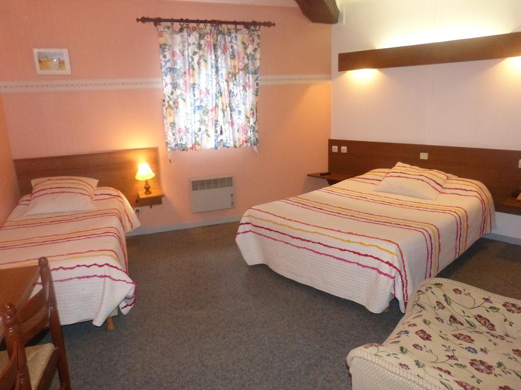 Hotel Du Donjon Champlitte-et-le-Prélot Room photo